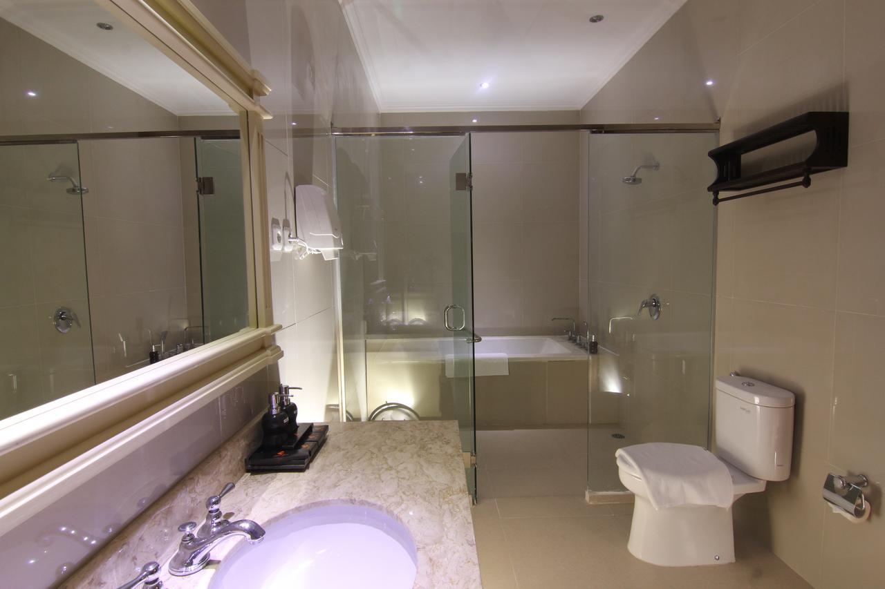 Java Villas Boutique Hotel & Resto Yogyakarta Exterior photo